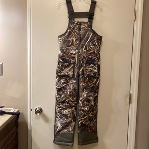 Insulted youth camouflage overalls
